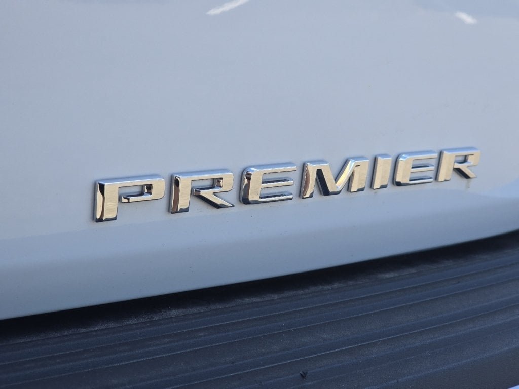 New 2026 Chevrolet Suburban Premier AWD/4WD image 8