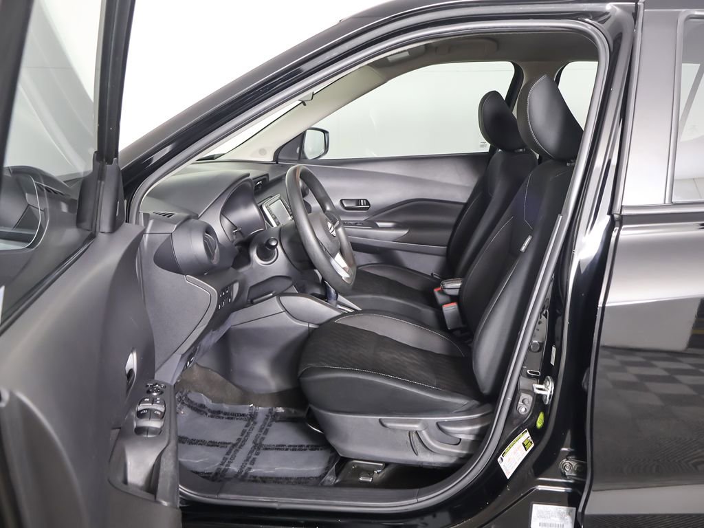 Used 2022 Nissan Kicks S image 26