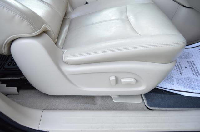Used 2014 Nissan Pathfinder SL w/ SL Tech Package image 34