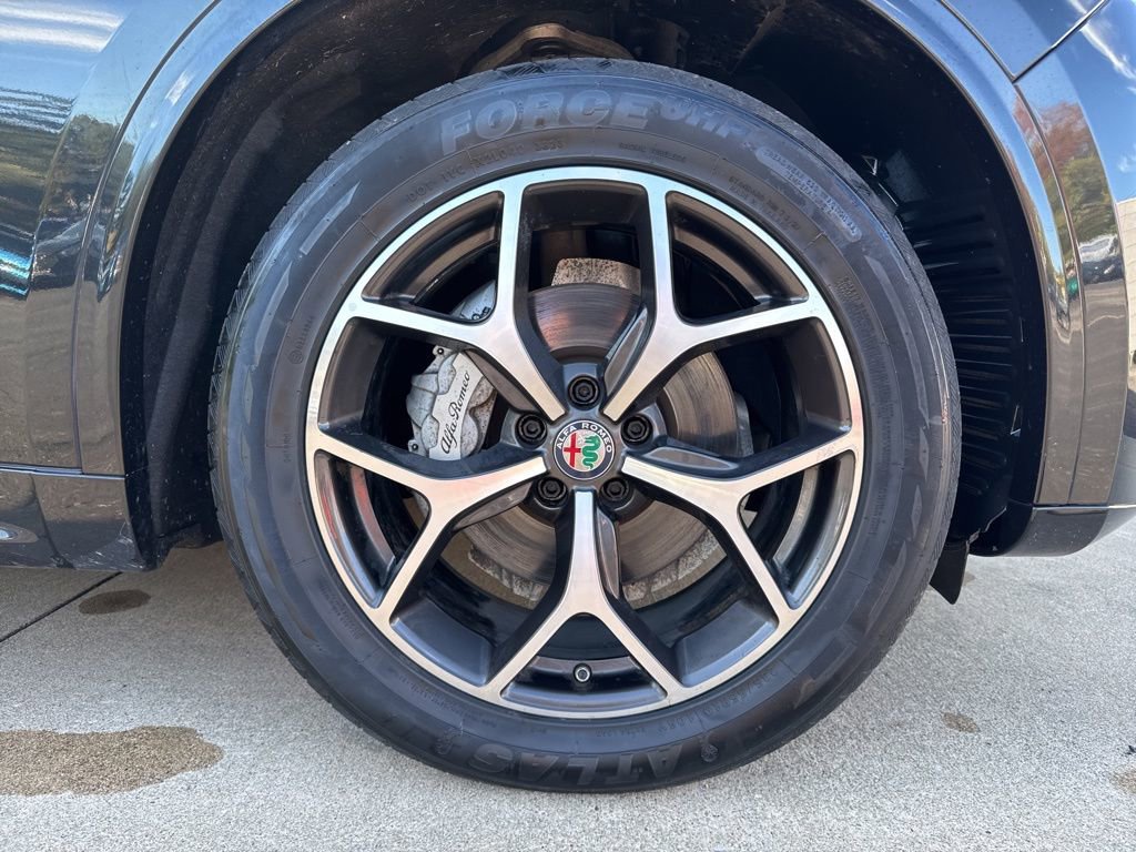 Used 2020 Alfa Romeo Stelvio Ti image 13