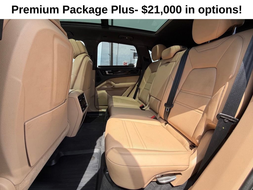 Used 2020 Porsche Cayenne E-Hybrid w/ Premium Plus Package AWD/4WD image 21