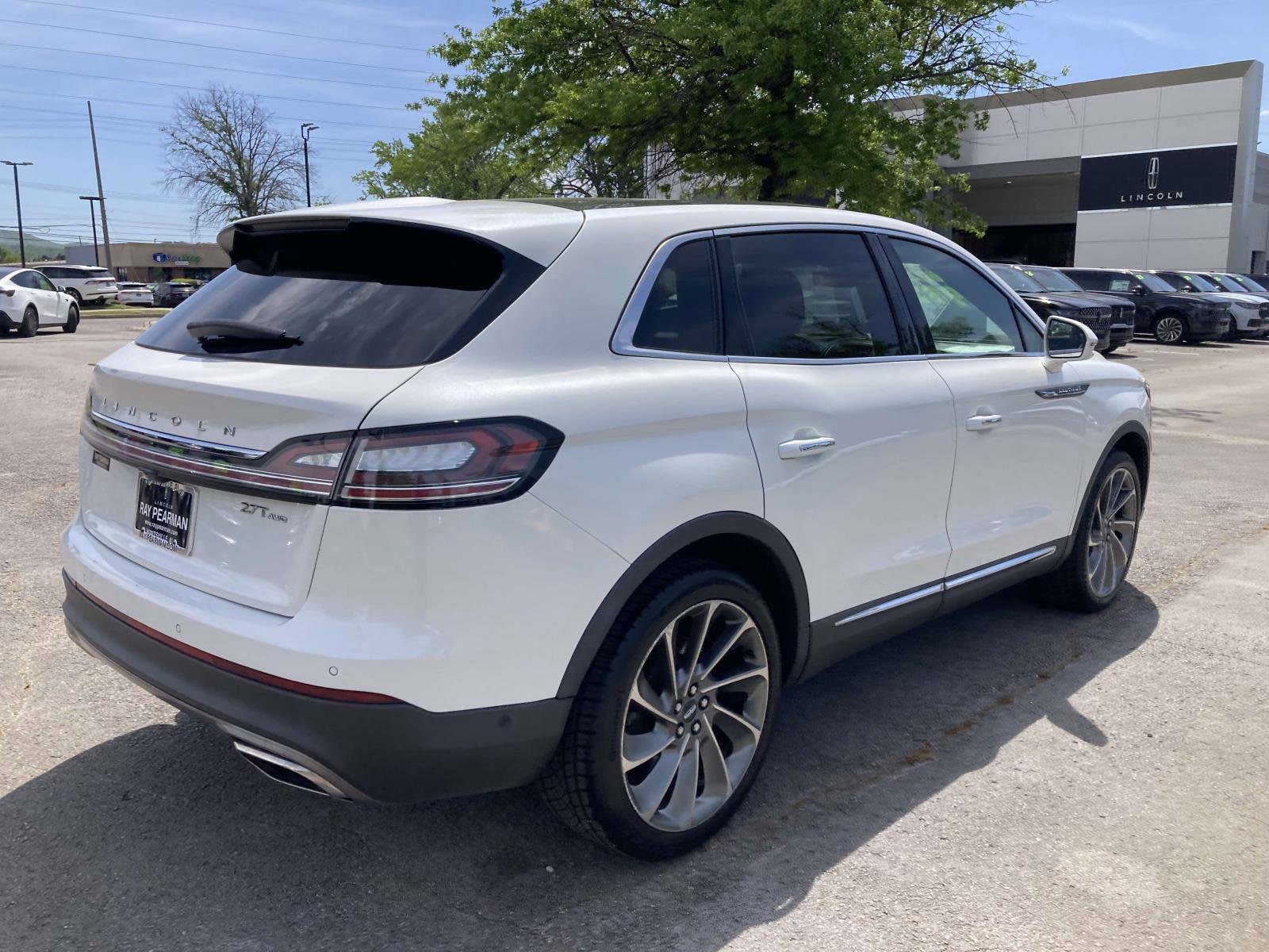 Used 2020 Lincoln Nautilus Reserve w/ Equipment Group 201A AWD/4WD image 3