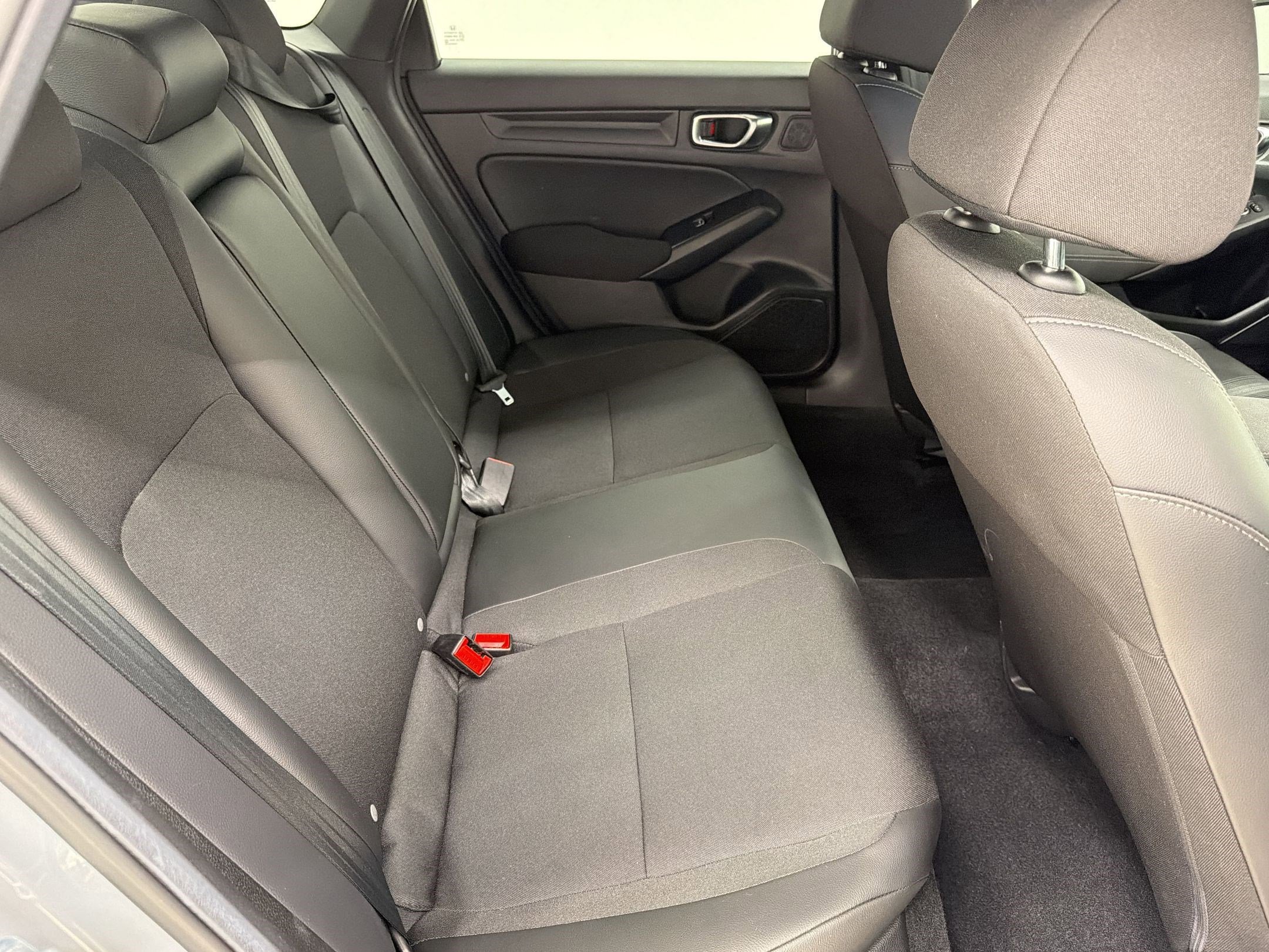 Used 2025 Honda Civic Sport image 26