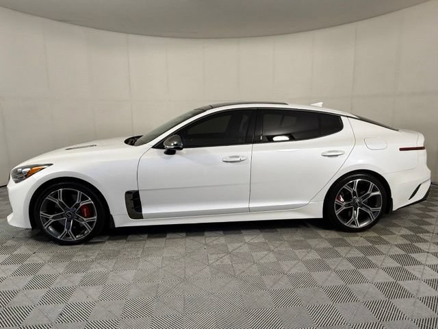 Used 2018 Kia Stinger GT2 AWD/4WD image 3