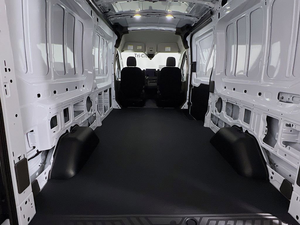 New 2026 Ford Transit 250 148 Medium Roof image 13