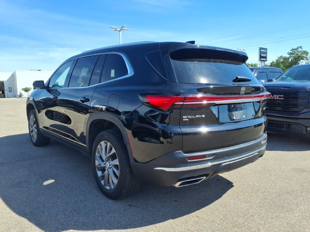 Used 2025 Buick Enclave Preferred w/ Trailering Package, 5000 lbs. AWD/4WD image 7