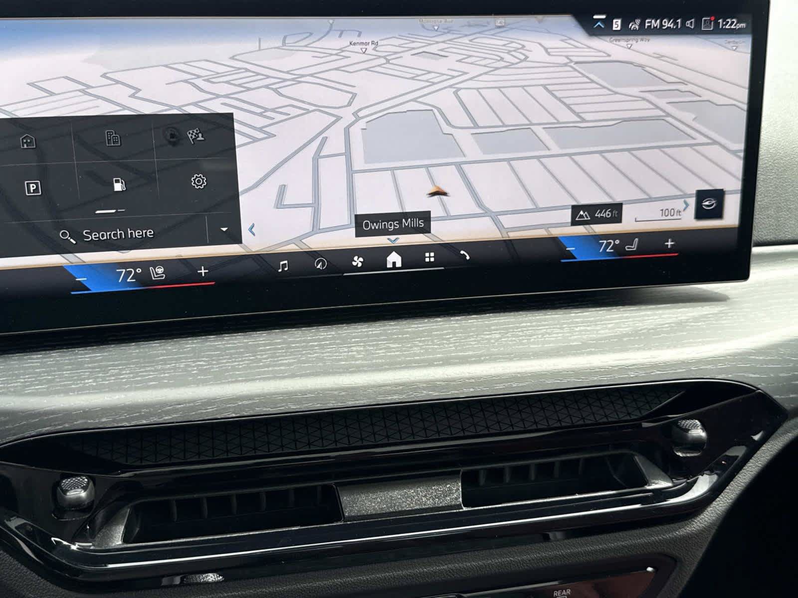 New 2026 BMW 330i xDrive Sedan w/ Premium Package AWD/4WD image 19