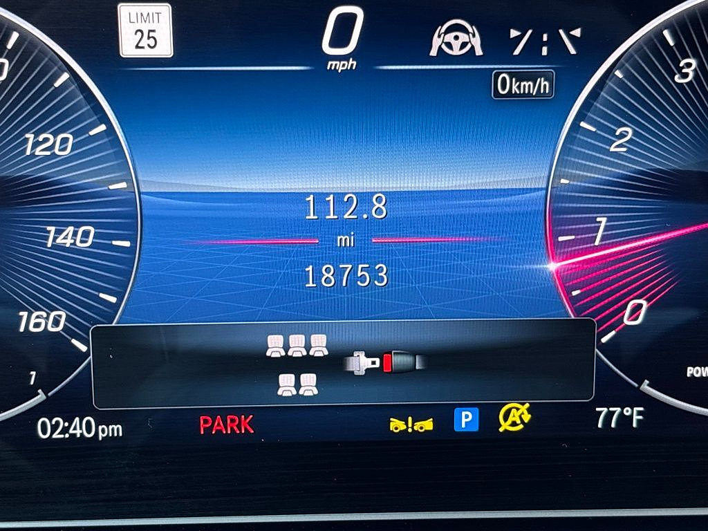 Used 2025 Mercedes-Benz GLS 450 4MATIC image 17