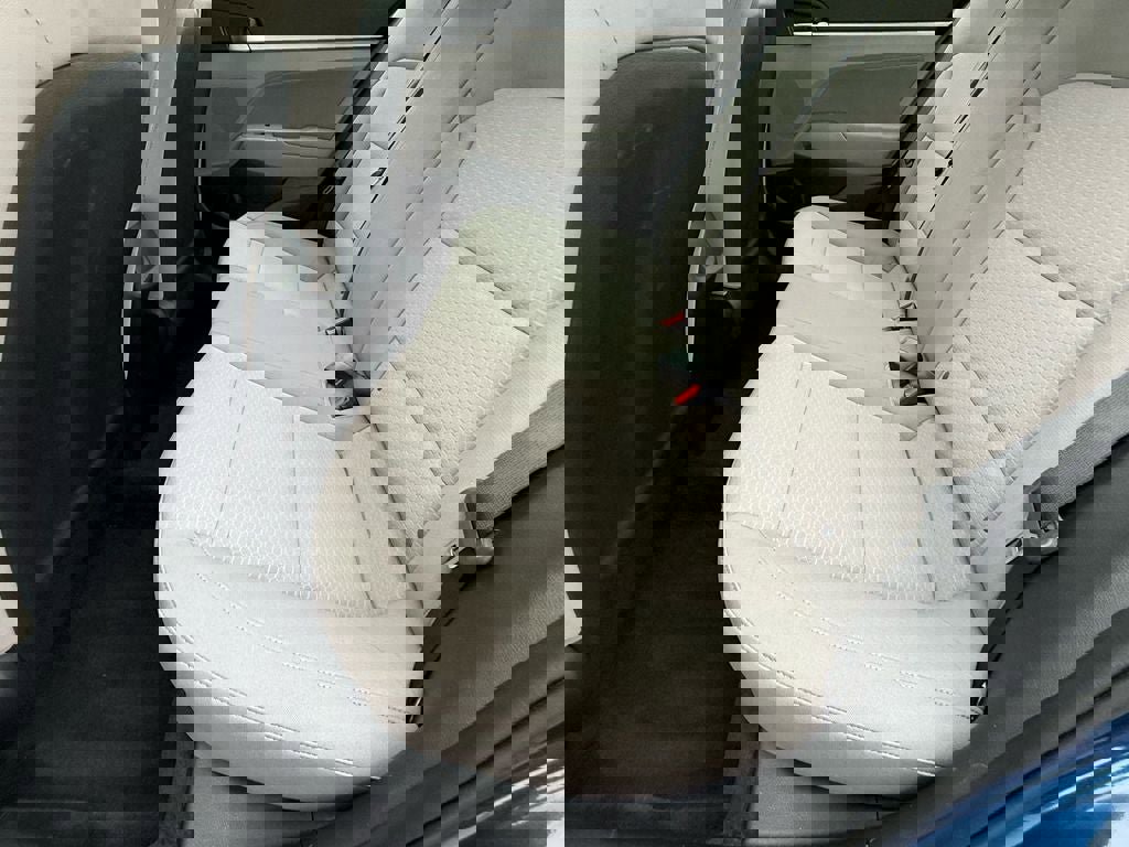 Used 2020 Hyundai Elantra SEL image 12