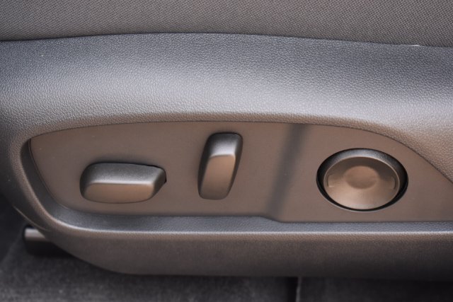 New 2027 Chevrolet Equinox RS w/ Convenience Package III FWD image 27