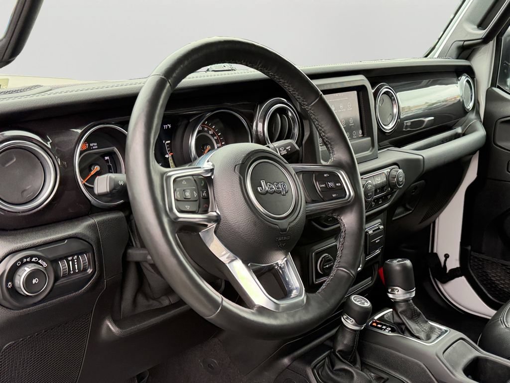 Used 2021 Jeep Wrangler Unlimited Sahara AWD/4WD image 18