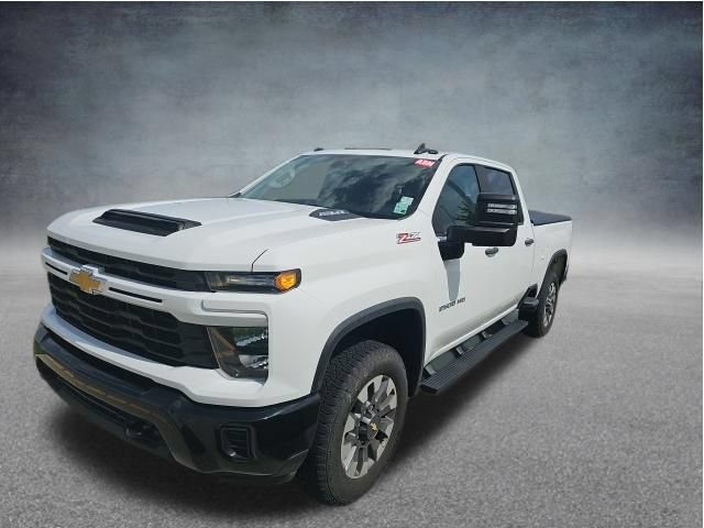 Used 2024 Chevrolet Silverado 2500 Custom w/ Custom Value Package AWD/4WD image 3