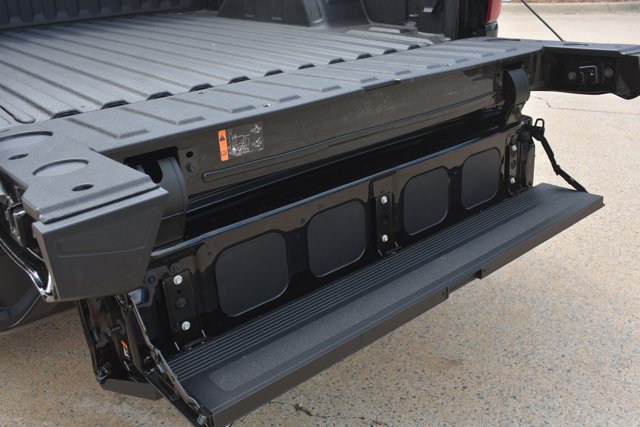 New 2026 Chevrolet Silverado 1500 Custom AWD/4WD image 15
