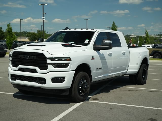 New 2026 RAM 3500 Laramie AWD/4WD video 3