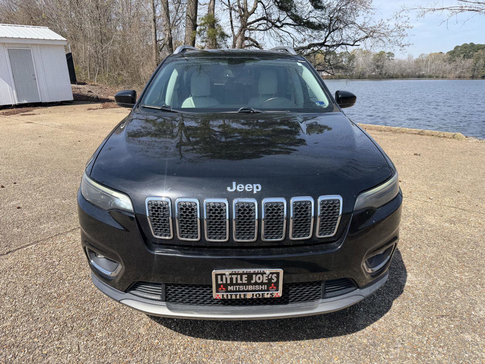 Used 2019 Jeep Cherokee Limited image 8