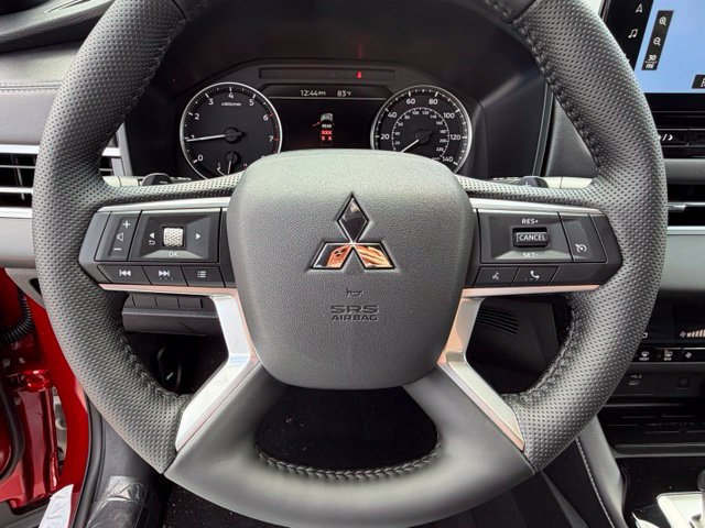 New 2026 Mitsubishi Outlander LE FWD image 29