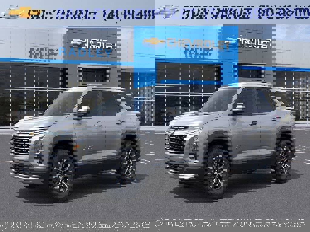 New 2026 Chevrolet Equinox LT image 2