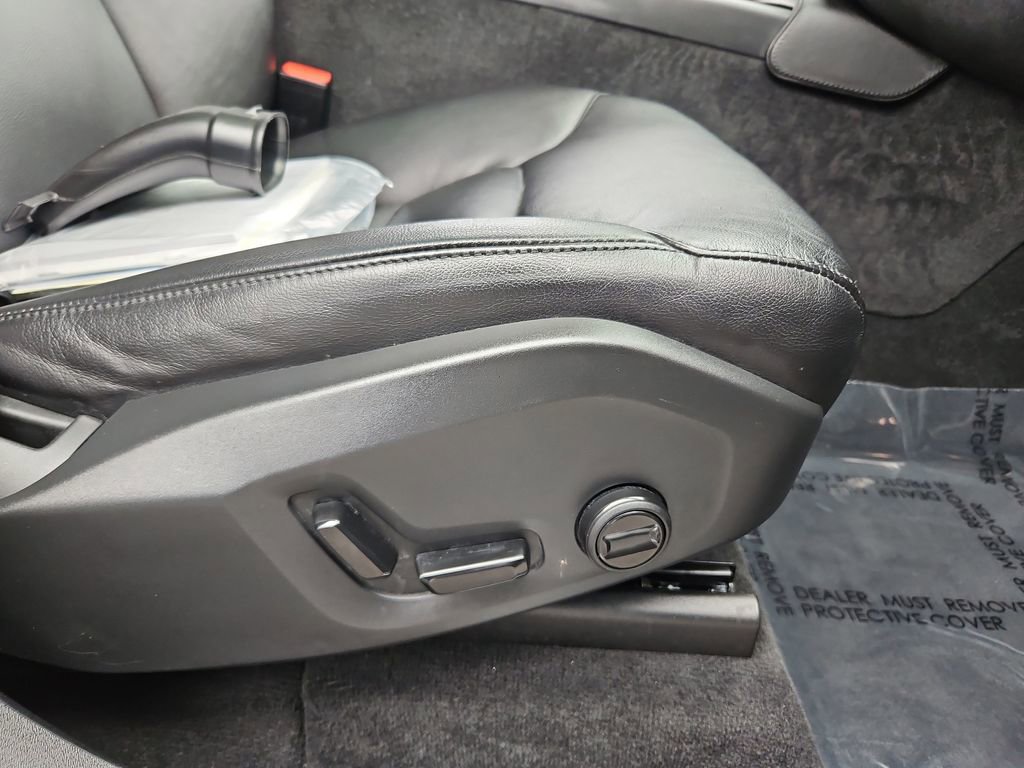Used 2022 Volvo XC90 T5 Momentum image 27