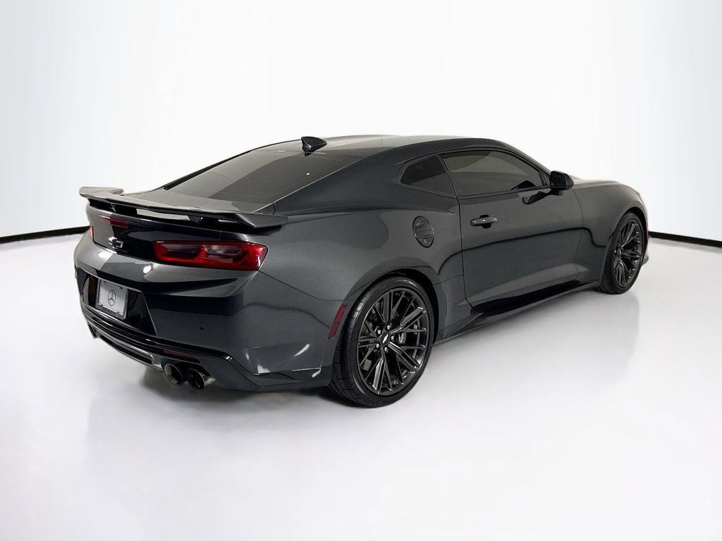 Used 2018 Chevrolet Camaro ZL1 RWD image 5