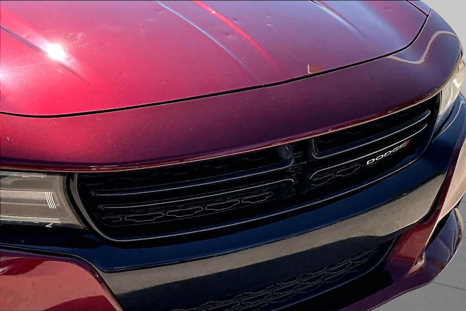Used 2020 Dodge Charger SXT w/ Blacktop Package RWD image 28