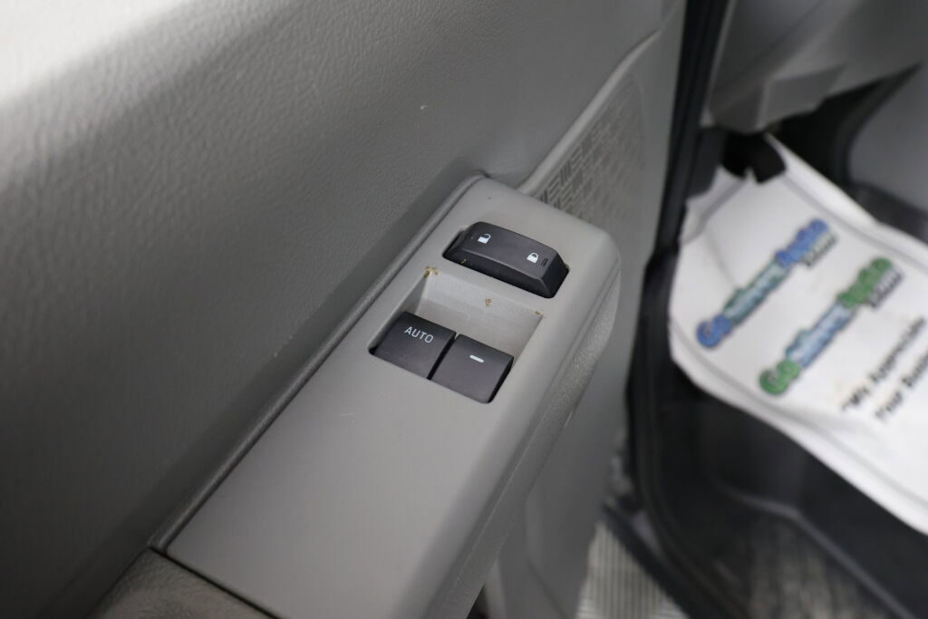 Used 2014 Ford E-150 and Econoline 150 w/ Power Group RWD image 22