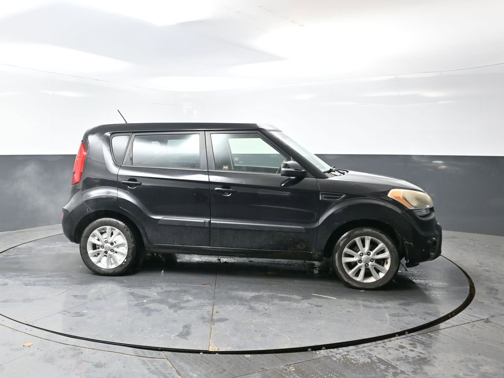 Used 2012 Kia Soul + image 2
