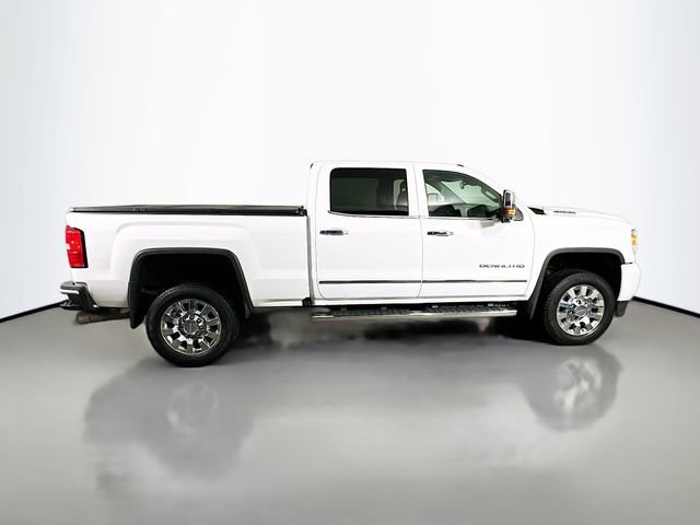 Used 2019 GMC Sierra 2500 Denali w/ Duramax Plus Package image 5