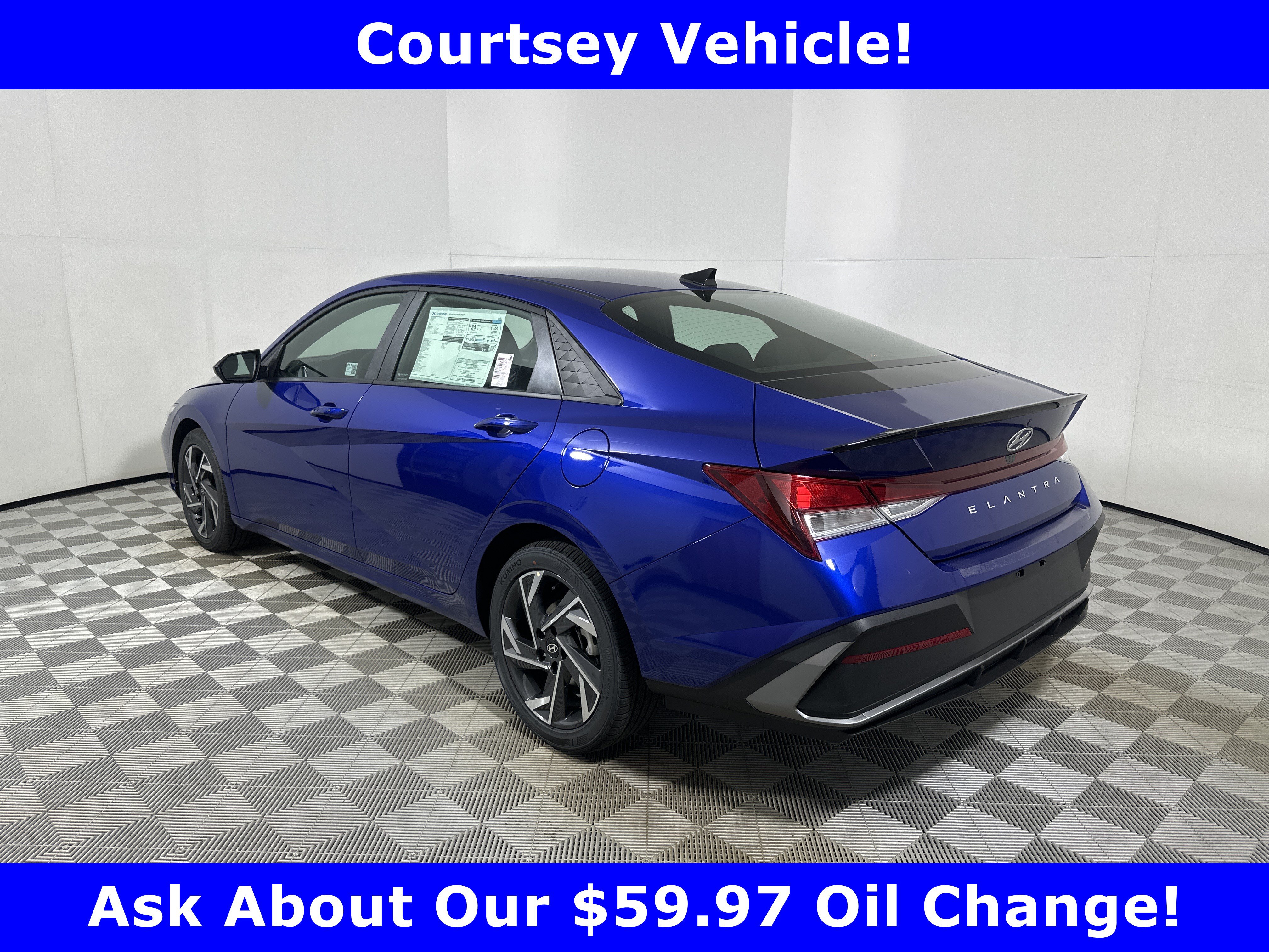 Used 2025 Hyundai Elantra Sport FWD image 5