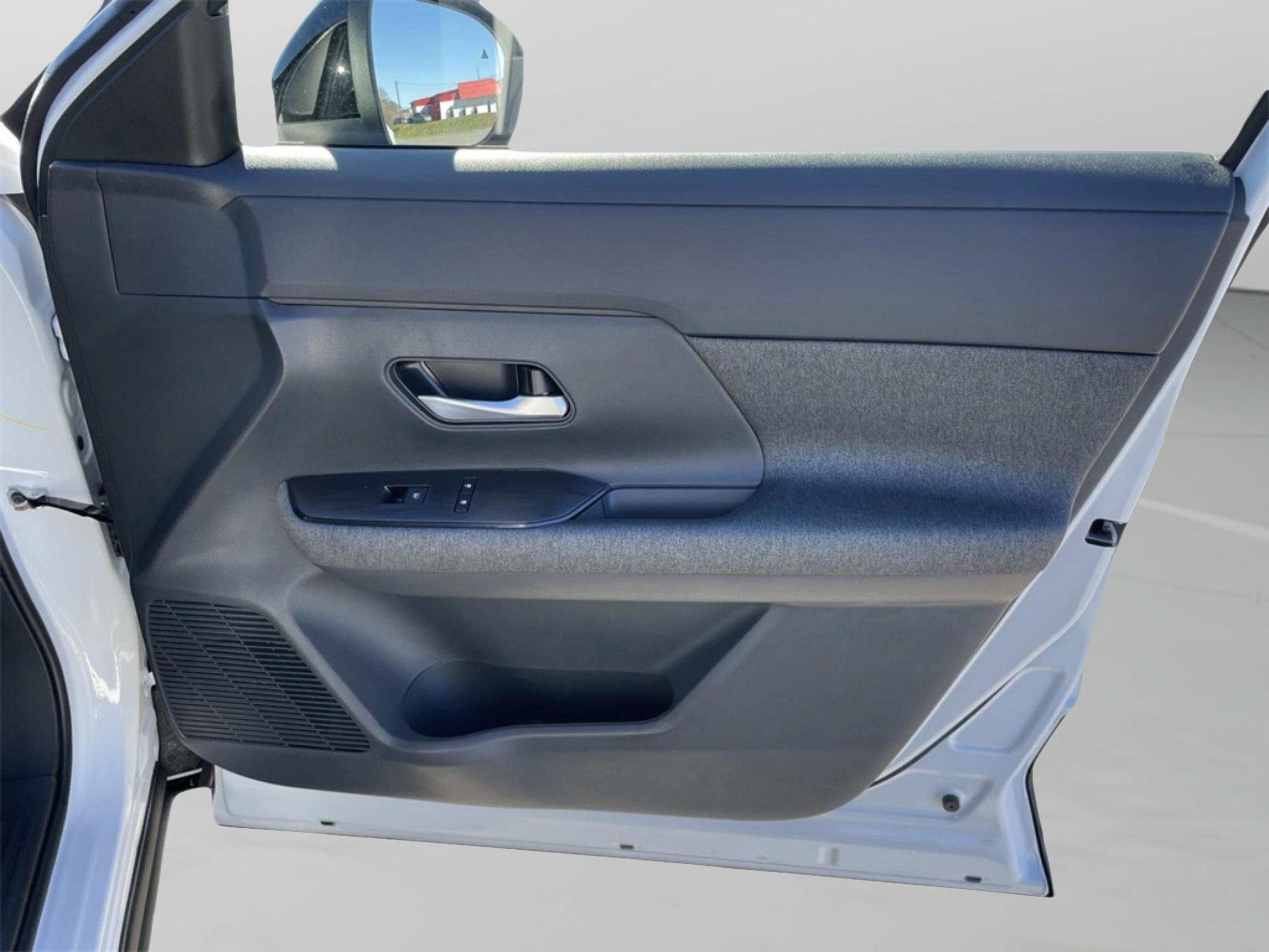 New 2026 Nissan Kicks SV w/ Cold Weather Package image 19
