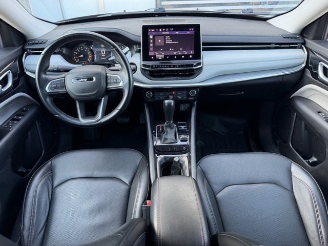 Used 2022 Jeep Compass Limited image 9