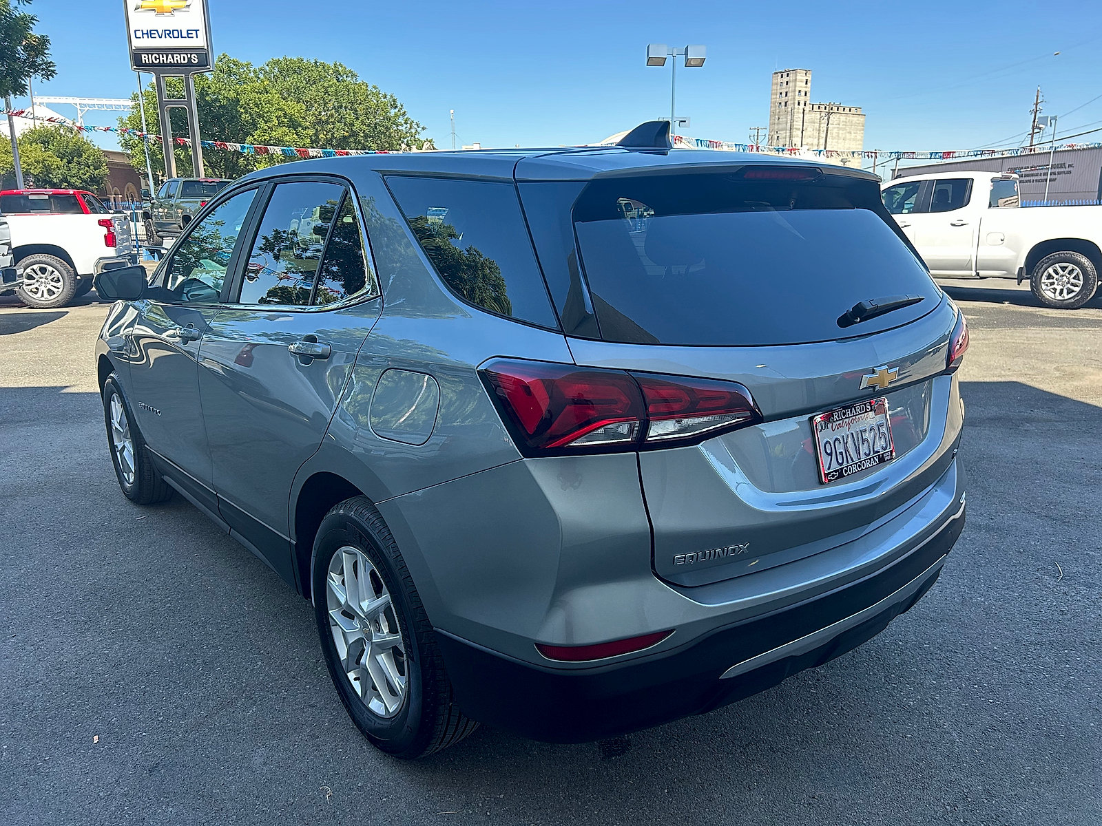 Used 2023 Chevrolet Equinox LT FWD image 5
