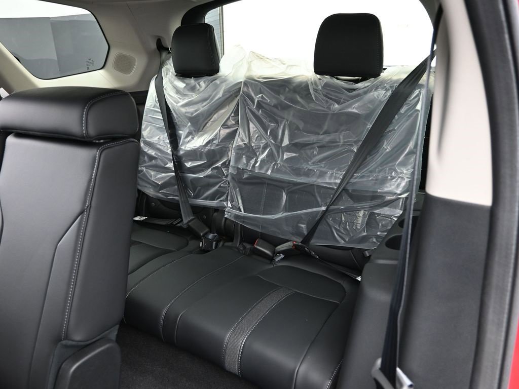 New 2025 Honda Pilot Touring image 37