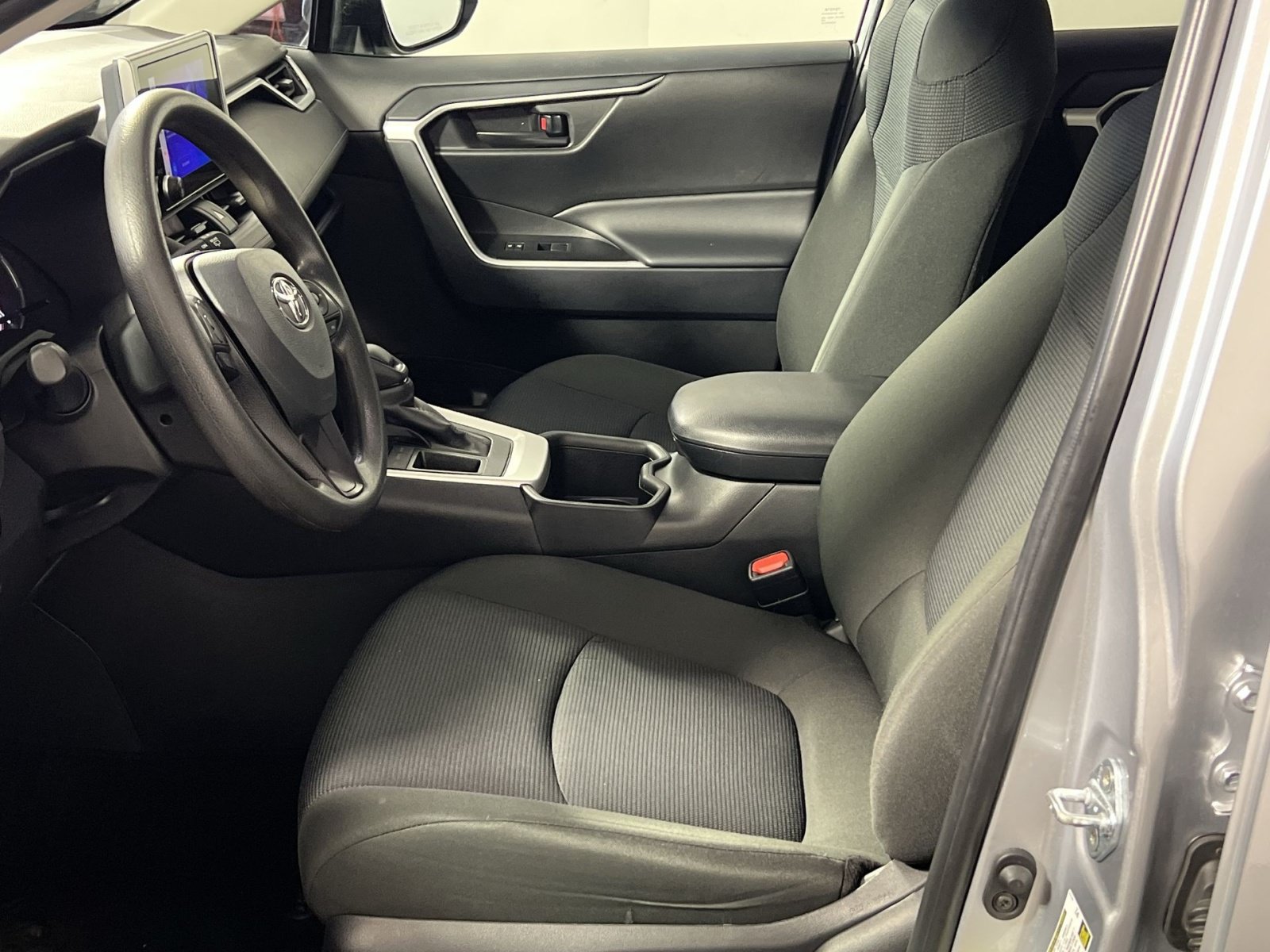 Used 2025 Toyota RAV4 LE FWD image 13