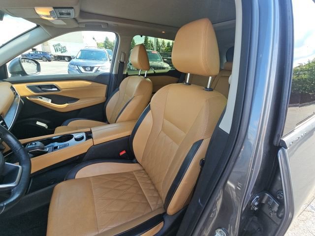 Certified 2023 Nissan Rogue Platinum w/ Platinum Premium Package AWD/4WD image 14