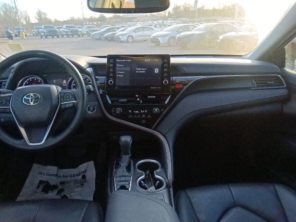 Used 2024 Toyota Camry XLE image 25