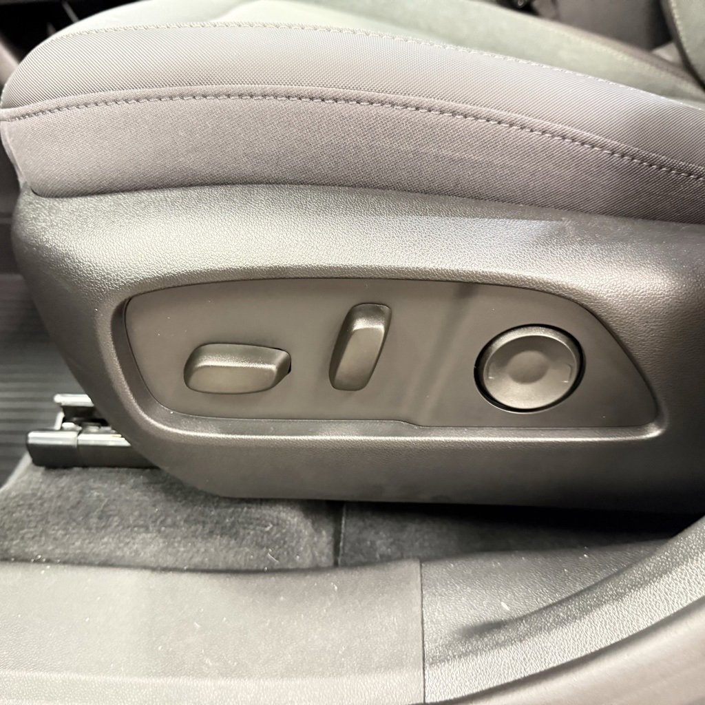 New 2026 GMC Terrain AT4 w/ LPO, Floor Liner Package image 24