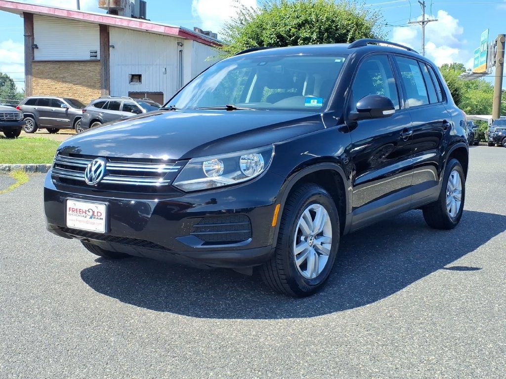 Used 2016 Volkswagen Tiguan S FWD image 3
