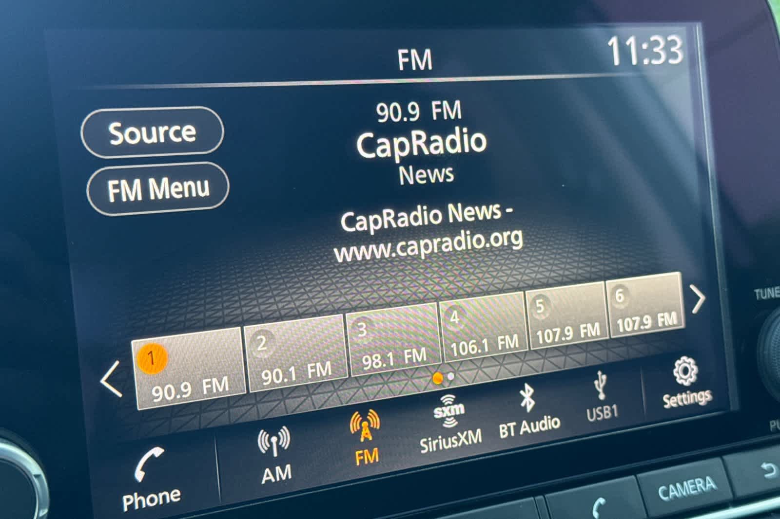 Used 2025 Nissan Rogue SV FWD image 18