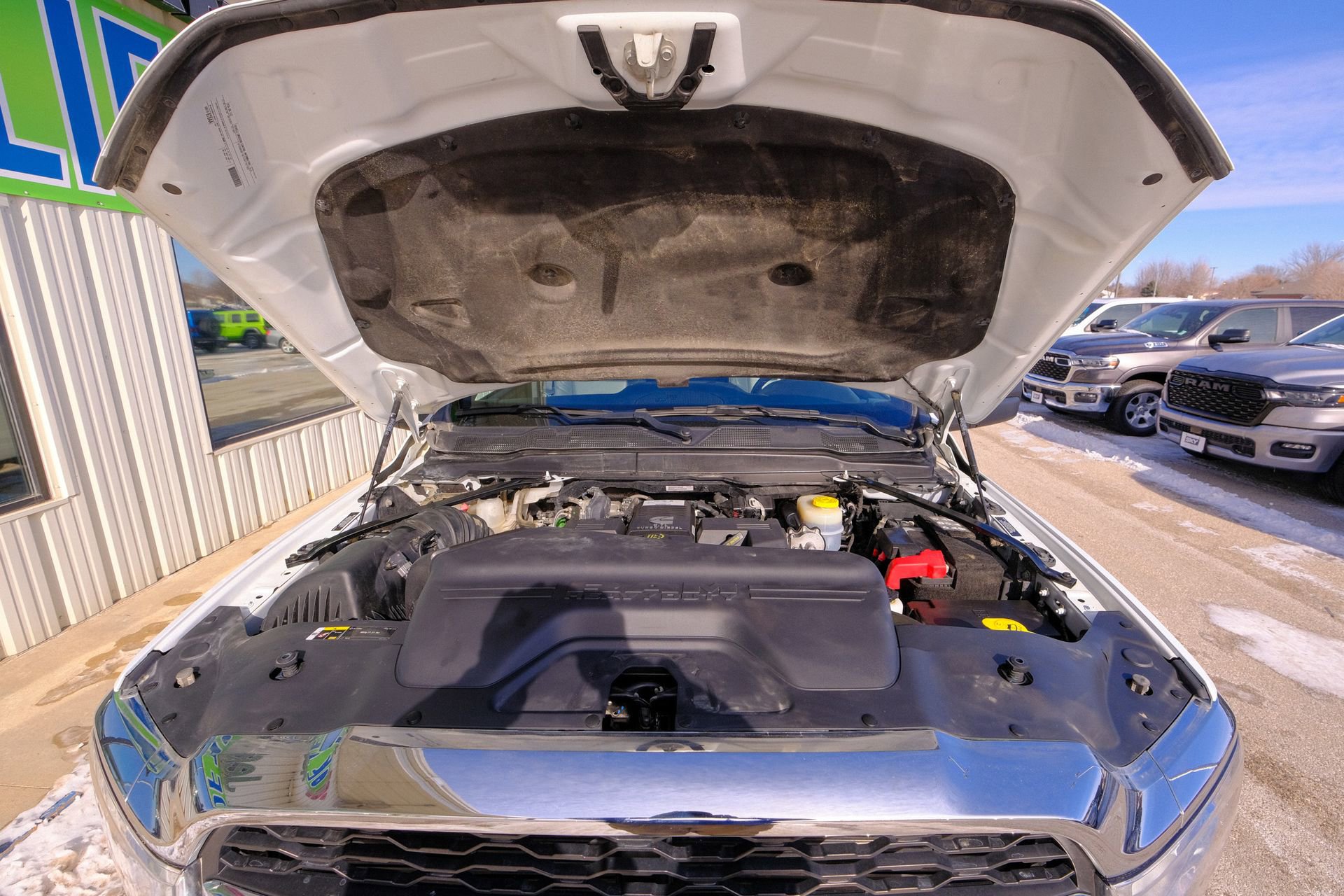 Used 2024 RAM 2500 Tradesman w/ Chrome Appearance Group image 38