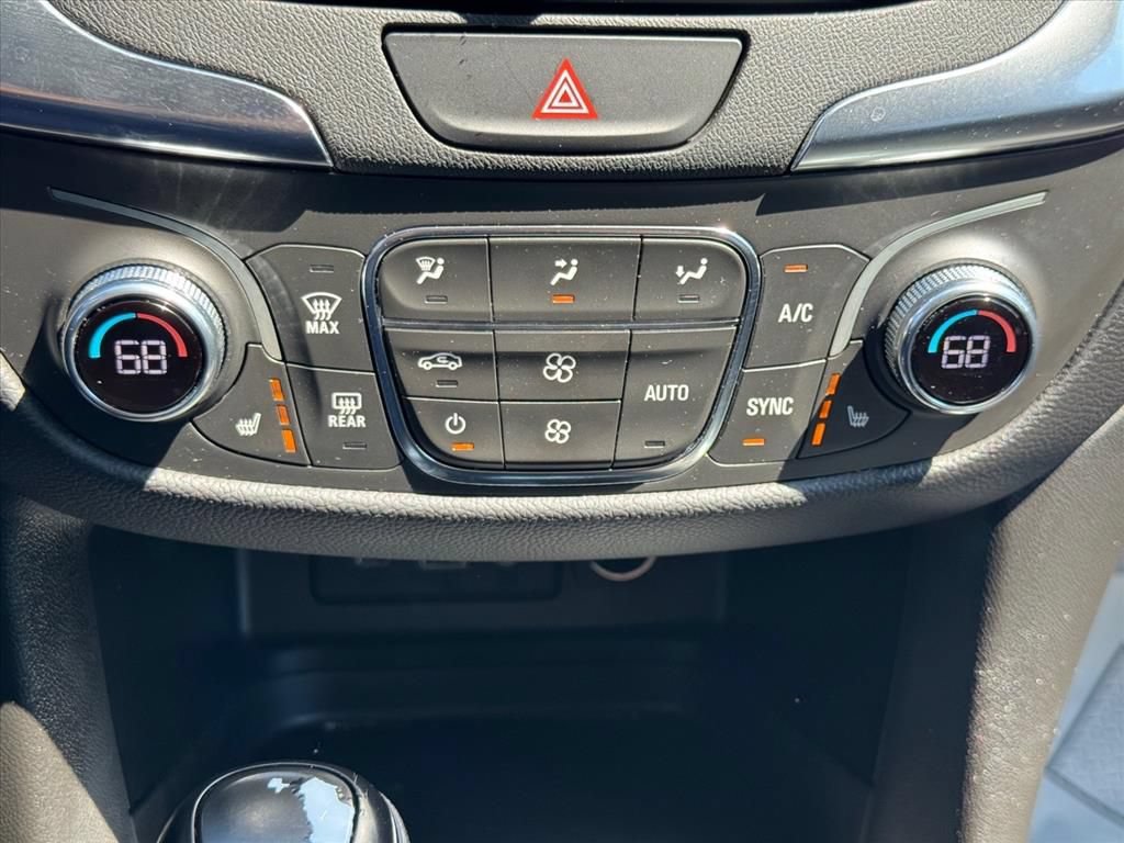 Used 2021 Chevrolet Equinox LT FWD image 21