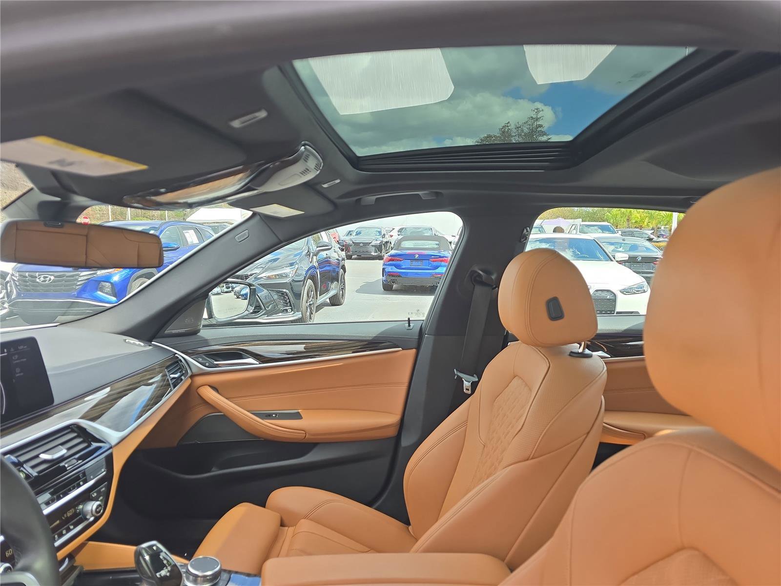 Certified 2023 BMW 540i xDrive w/ M Sport Package image 25