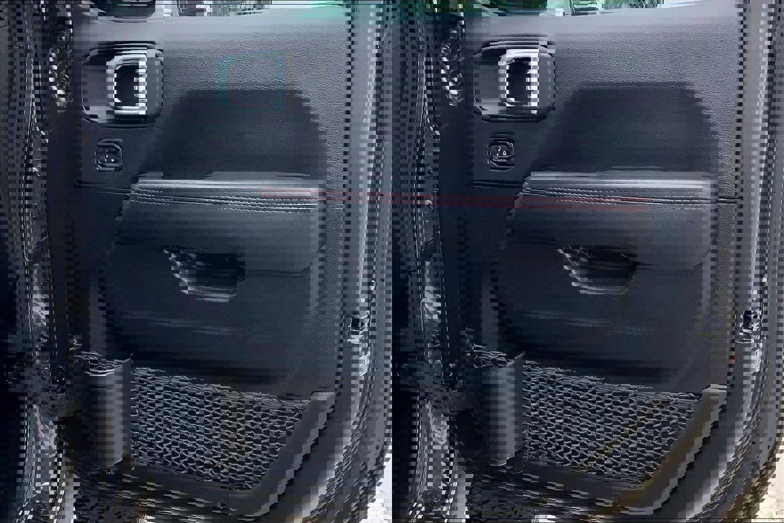 Used 2021 Jeep Wrangler Unlimited Rubicon w/ Xtreme Recon 35" Tire Package image 28