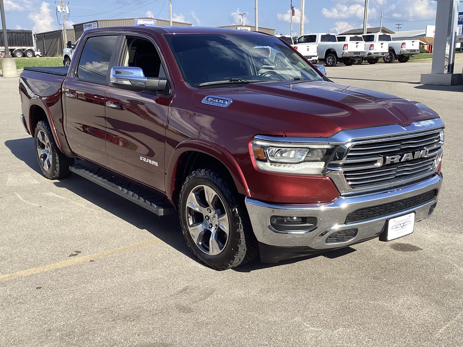 Used 2022 RAM 1500 Laramie AWD/4WD image 2