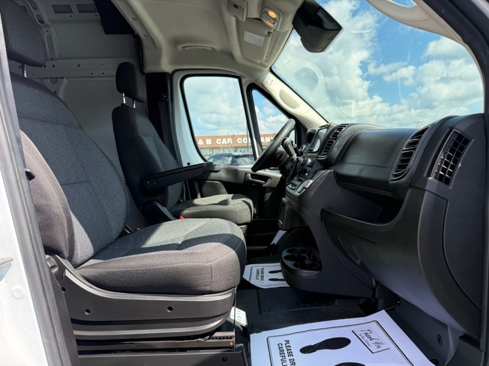 Used 2023 RAM ProMaster 2500 FWD image 23