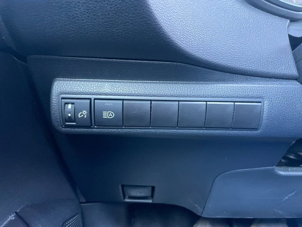 Used 2024 Toyota Corolla LE FWD image 40