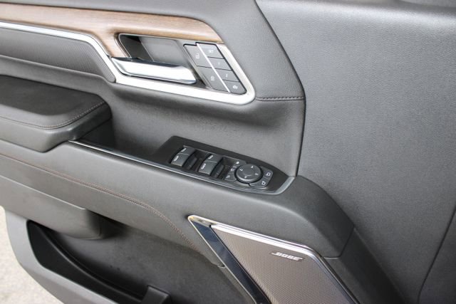 Used 2024 Chevrolet Silverado 3500 High Country w/ High Country Premium Package image 27