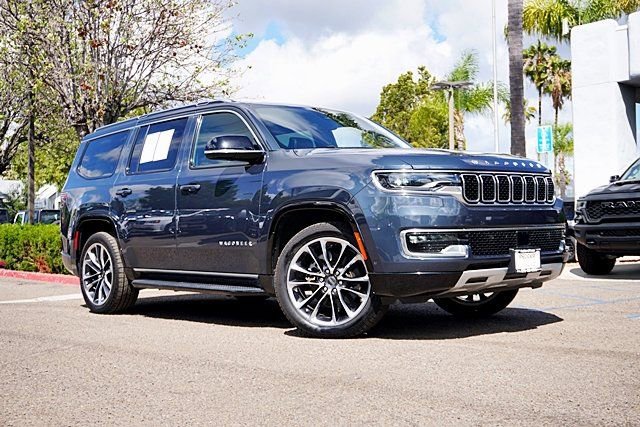 Used 2023 Jeep Wagoneer Series II w/ Premium Group I AWD/4WD image 2