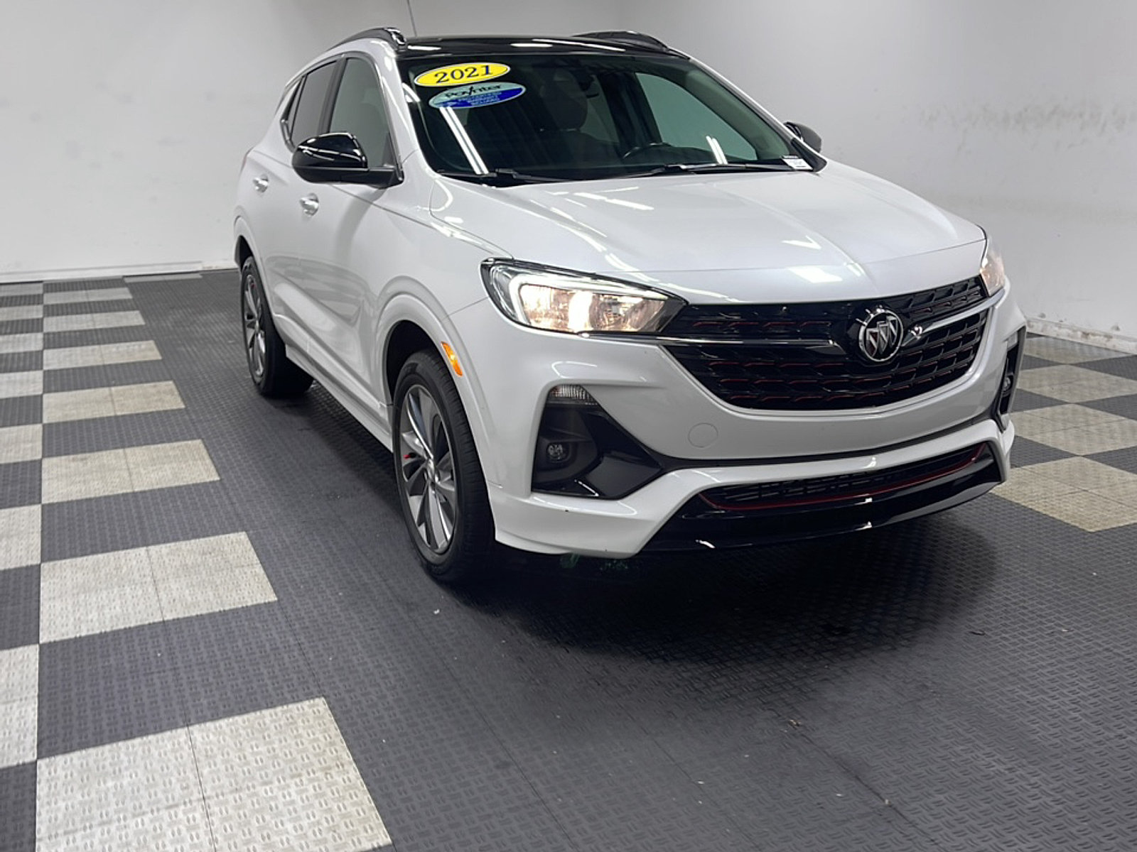 Used 2021 Buick Encore GX Select w/ Sport Touring Package AWD/4WD image 23
