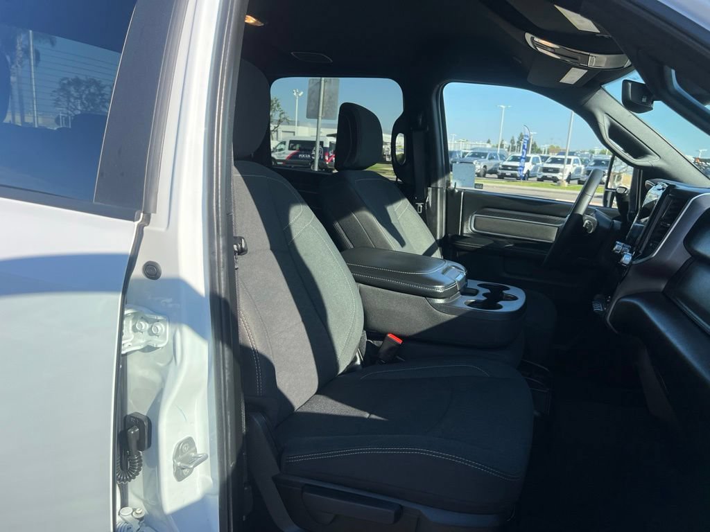 Used 2025 RAM 2500 Big Horn AWD/4WD image 35
