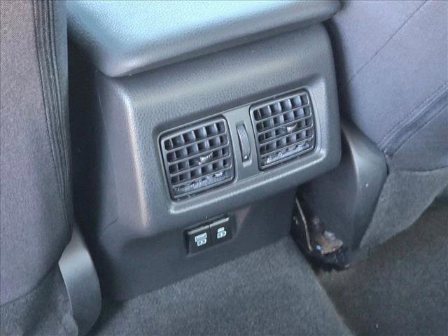 Used 2025 Toyota Camry LE image 16